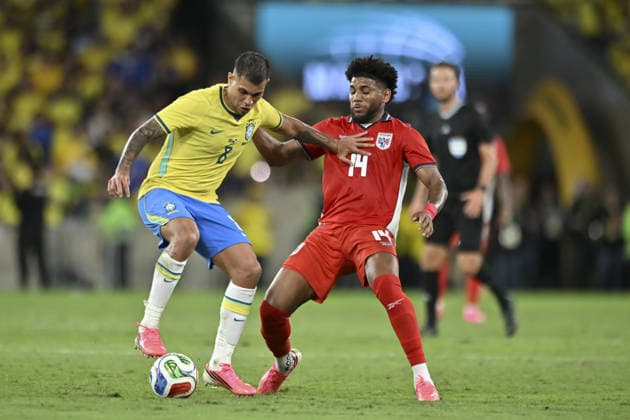 RIO DE JANEIRO, BRAZIL - MAY 31: Bruno Guimaraes of Brazil (L) and Carlos Harvey of Brazil (R) fight for possession during the International Friendly, Länderspiel, Nationalmannschaft match between Brazil and Panama at Maracana Stadium on May 31, 2026 in Rio de Janeiro, Brazil (Photo by Nayra Halm Sports Press Photo SPP) Copyright: xSportsxPressxPhotox Sportspressphoto_SPR158581
