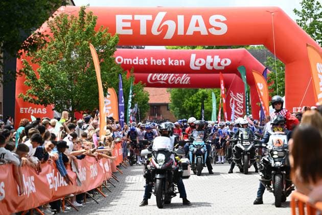 Tour de Wallonie 2026 Stage 1 LOBBES, BELGIUM - JUNE 01 : Illustration picture showing the start of stage 1 of the 47th edition of Ethias Tour de Wallonie an UCI ProSeries 2.Pro cycling road race stage for Men Elite of 180.7 km with start in Manage and finish in Lobbes on June 1, 2026 in Lobbes, Belgium, 01 06 2026 ( Motordriver Pieter Van Herzele - Lobbes Belgium  Copyright: xVincentxKalutx