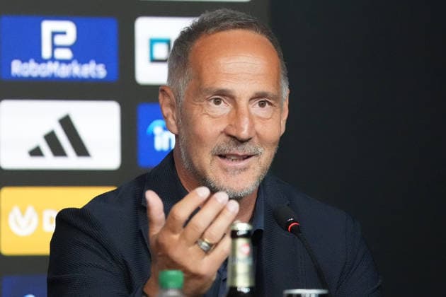 Coach Adi Hütter Eintracht Frankfurt at his introductory press conference Frankfurt 01 06 2026 Eintracht Frankfurt introduces Adi Hütter as new coach, professional camp Eintracht