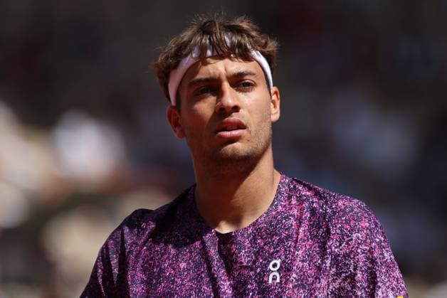 ROLAND GARROS PHOTOPQR LE PARISIEN LP Arnaud Journois (Staff) ; PARIS ; 01 06 2026 ; Paris. Stade Roland Garros, le 01 JUIN 2025. Tennis. Internationaux de France - Simple Messieurs - Court Philippe Chatrier - 1 8ème de finale - Flavio Cobolli vs Zachary Svajda. Photo Le Parisien Arnaud Journois Roland Garros French Open tennis tournament, in Paris, France, on June 1, 2026. PARIS 75 France  Copyright: xPHOTOPQR LExPARISIEN MAXPPPxLPx xArnaudxJournoisx(Staff)x 20260601LPA6921 20260601LPA6921