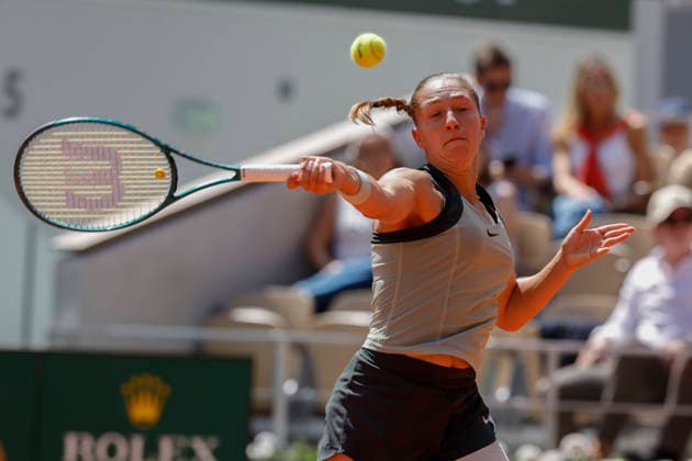 June 1, 2026, Paris, Paris, France: Diane PARRY (FRA) in action during the tennis Grand Slam of Roland Garros 2026, at Roland Garros Stadium - on June 31 1st 2026 .Paris - France Paris France - ZUMAb253 20260601_zsp_b253_062 Copyright: xLoicxBaratouxx