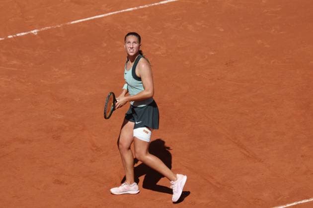 ROLAND GARROS PHOTOPQR LE PARISIEN LP Arnaud Journois (Staff) ; PARIS ; 01 06 2026 ; Paris. Stade Roland Garros, le 01 JUIN 2025. Tennis. Internationaux de France - Simple Dames - Court Philippe Chatrier - 1 8ème de finale - Diane Parry vs Maja Chwalinska. Photo Le Parisien Arnaud Journois Roland Garros French Open tennis tournament, in Paris, France, on June 1, 2026. PARIS France  Copyright: xPHOTOPQR LExPARISIEN MAXPPPxLPx xArnaudxJournoisx(Staff)x 20260601LPA6936 20260601LPA6936