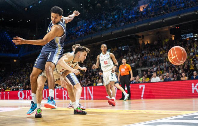 Michael Rataj Alba Berlin, 21 wird gefoult 01 06 2026, Alba Berlin vs Bamberg Baskets, Basketball, BBL, Max Schmeling Halle, Berlin DFL regulations prohibit any use of photographs as image sequences and or quasi video Copyright: HMBxMedia xFinnxWeidmann