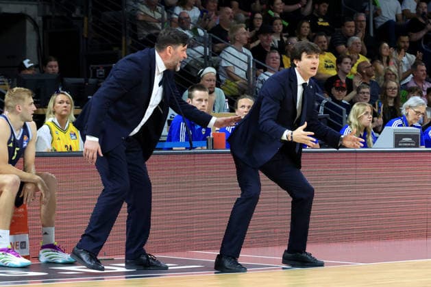 DEU, easyCredit BBL, ALBA vs BMA365 Bamberg Baskets, 01 06 2026, Uber Arena, Berlin, DEU, easyCredit BBL, ALBA vs BMA365 Bamberg Baskets, in the picture CHIEF TRAINER Pedro Calles ALBA Berlin , assistant coach Sebastian Trzcionka ALBA Berlin nordphotoxGmbHx xEngler nph00076