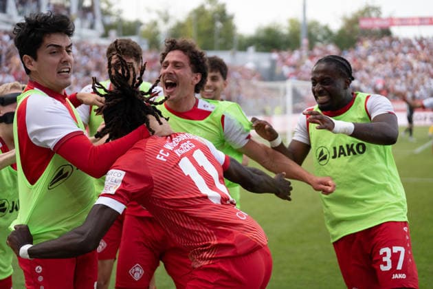 01 06 2026, xhfmx, Soccer Relegation 3 Liga, Kickers Wuerzburg 1 FC Lok Leipzig Wuerzburg celebrates the 2 1 by Cherif Cisse FC Wuerzburger Kickers, 11 against Leipzig Goal, Goal, Jubel, Celebration DFL DFB REGULATIONS PROHIBIT ANY USE OF PHOTOGRAPHS as IMAGE SEQUENCES and or QUASI VIDEO Wuerzburg