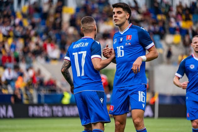 Slovakia v Malta - International Friendly, Länderspiel, Nationalmannschaft Match Lukas Haraslin of Slovakia celebrates a goal with teammates during the international friendly match between Slovakia and Malta at MOL Arena in Dunajska Streda, Slovakia, on June 1, 2026. Dunajska Streda Slovakia  Copyright: xMatejxSaganx originalFilename:sagan-slovakia260601_npGa5.jpg