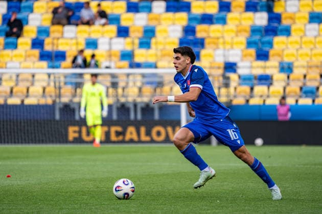 Slovakia v Malta - International Friendly, Länderspiel, Nationalmannschaft Match Adam Obert of Slovakia plays during the international friendly match between Slovakia and Malta at MOL Arena in Dunajska Streda, Slovakia, on June 1, 2026. Dunajska Streda Slovakia  Copyright: xMatejxSaganx originalFilename:sagan-slovakia260601_npyX8.jpg