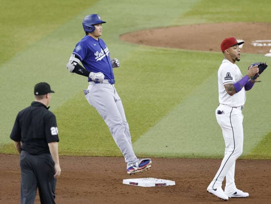 Baseball: Dodgers vs. Diamondbacks Los Angeles Dodgers designated hitter Shohei Ohtani reaches second base after hitting a double in the third inning of a baseball game against the Arizona Diamondbacks at Chase Field in Phoenix, Arizona, on June 1, 2026.  A14AA0005617417P