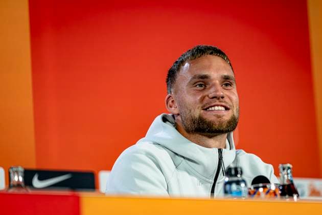ZEIST Goalkeeper Bart Verbruggen of the Netherlands during the training and press conference at the KNVB Campus on June 2, 2026 in Zeist, the Netherlands Photo by Stefan Koops EYE4IMAGES DeFodi Images