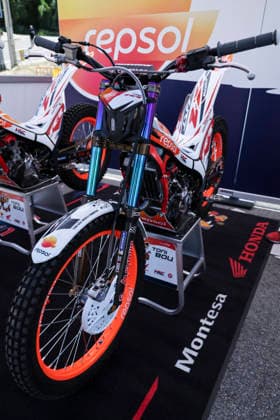 June 3, 2026, Piera, Barcelona, Spain: Details bike during his attempt to break the Guinness World Record at Rotonda Toni Bou on June 03, 2026 in Piera, Barcelona, Spain. Toni Bou Guinness World Record Attempt  - ZUMAa181 20260603_zaa_a181_091 Copyright: xJavierxBorregox