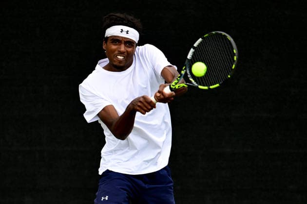 Tennis Lexus Birmingham Open Elias Ymer of Sweden returns during the Lexus Birmingham Open WTA125 ATP, Tennis Herren Challenger tennis at Edgbaston Priory Club, Birmingham, UK on 3 June 2026. Birmingham Edgbaston Priory Club West Midlands UK Editorial use only , Copyright: xDennisxGoodwinx PSI-24320-0067