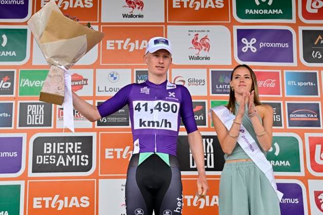 Tour de Wallonie 2026 Stage 3 VAUX-SUR-SÛRE, BELGIUM - JUNE 03 : Van Den Boer Arthur (BEL) of Baloise Verzekeringen - Het Poetsbureau Lions pictured during the podium ceremony during stage 3 of the 47th edition of Ethias Tour de Wallonie an UCI ProSeries 2.Pro cycling road race stage for Men Elite of 176.9 km with start in Habay and finish in Vaux-sur-Sûre on June 3, 2026 in Vaux-sur-Sûre, Belgium, 03 06 2026 ( Motordriver Pieter Van Herzele - Vaux-sur-Sûre Belgium  Copyright: xSesx