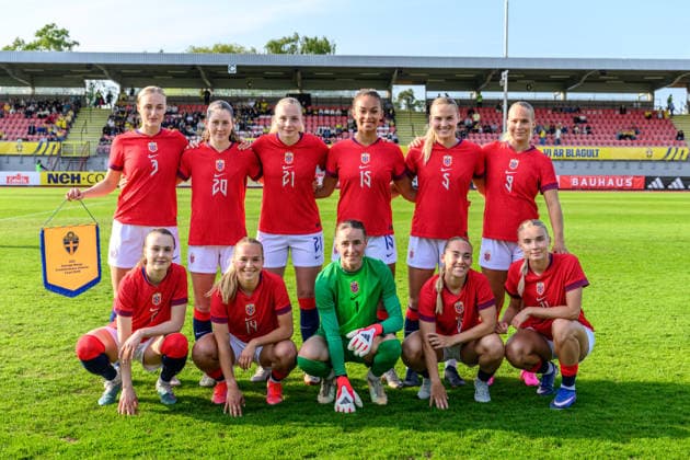 260603 Top left Savanna Mary Anne Duffy, Froya Brennskag Dorsin, Iris Omarsdottir, Emilie osteras, Mina Bergersen, Oda Johansen, bottom left Emilie Bragstad, Eline Hegg, goalkeeper Thiril Erichsen, Mia Authen and Julie Jorde ahead of the U23 womenÂs international friendly football match between Sweden and Norway on June 3, 2026 in Kalmar Photo Suvad Mrkonjic BILDBYRAN COP 170 SM0467 fotboll football soccer fotball u23 under 23 sverige sweden norge norway dam bbeng Copyright: SUVADxMRKONJIC BB260603SM083