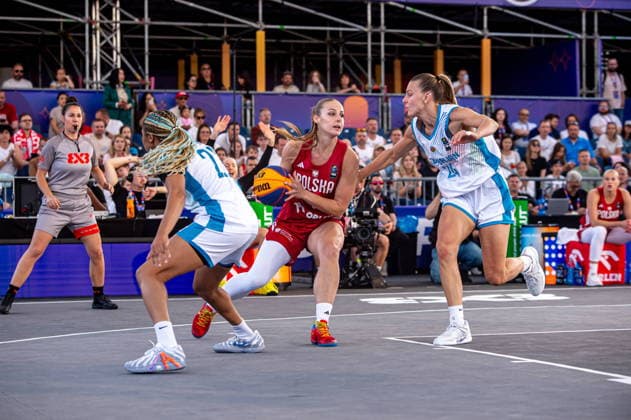 Basketball, FIBA 3x3 WM in Warschau, Frauen, Polen - Aserbaidschan Warszawa 03.06.2026. 3x3 Basketball World Cup Day 3 in Warsaw, Poland. Poland - Azerbaijan match --- Mistrzostwa Swiata w koszykowce 3x3 Dzien 3 w Warszawie. Mecz Polska - Azerbejdzan Persons Shown : Arica Carter Aleksandra Ziemborska Alexandra Mollenhauer Fot. Kai Taller Arena Akcji NEWSPIX.PL --- newspix.pl 