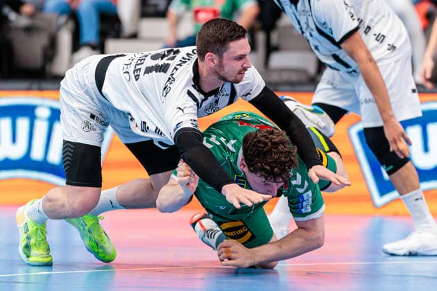 L R Hendrik Pekeler THW Kiel, 61 in duel with Philipp Vorlicek GWD Minden, 22 GER, GWD Minden vs THW Kiel, Handball, 1 Bundesliga, Matchday 33, Season 2025 2026, 03 06 2026 GER, GWD Minden vs THW Kiel, Handball, 1 Bundesliga, Matchday 33, Season 2025 2026, 03 06 2026 Minden Copyright: xEibner-Pressefoto JanxRollingerx EP_JSK
