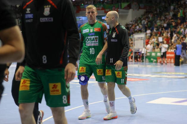 03 06 2026, xtgx, Handball, Daikin HBL, SC Magdeburg VfL Gummersbach v l Gisli Thorgeir Kristjansson Magdeburg, 10 injured Injury Magdeburg
