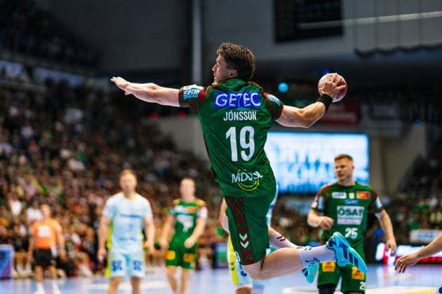 Germany HBL DAIKIN Handball Bundesliga 2025 2026, Matchday 33 SC Magdeburg vs VfL Gummersbach GETEC Arena Magdeburg Elvar Örn Jonsson SC Magdeburg, 19 on the ball Copyright: xTomxLauruschkatx
