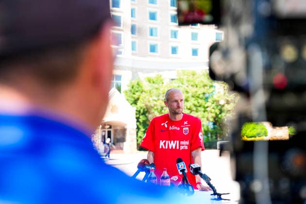 World Cup 2026 Greensboro , USA 20260603 Player manager Brede Hangeland meets the press outside the player hotel Grandover Resort in Greensboro Photo Fredrik Varfjell NTB Greensboro United States EDITORIAL USE ONLY RESTRICTED USE FOR BETTING COMPANIES  Copyright: xFredrikxVarfjellx xNTBx