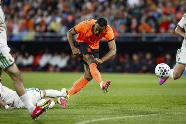 Fußball, Testspiel, Niederlande - Algerien #2 ROTTERDAM - Ryan Gravenberch of the Netherlands shoots at goal during the friendly international match, Länderspiel, Nationalmannschaft between the Netherlands and Algeria at Feyenoord stadium De Kuip on June 3, 2026, in Rotterdam, the Netherlands. The Dutch national team, Nationalteam is preparing for the 2026 FIFA World Cup, WM, Weltmeisterschaft, Fussball BAS CZERWINSKI ANP International Friendly, Länderspiel, Nationalmannschaft 2026 xVIxANPxSportx xxANPxIVx 560012911 originalFilename: 560012911.jpg
