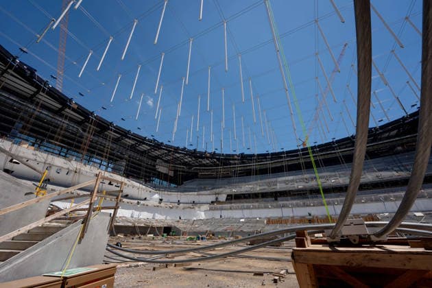 NFL, Bauarbeiten am neuen Stadion der Tennessee Titans June 3, 2026, Nashville, Tennessee, USA: Construction continues at the new Tennessee Titans stadium in Nashville. Tennessee Titans New Stadium  - ZUMAh237 20260603_zsp_h237_003 Copyright: xCamdenxHallx