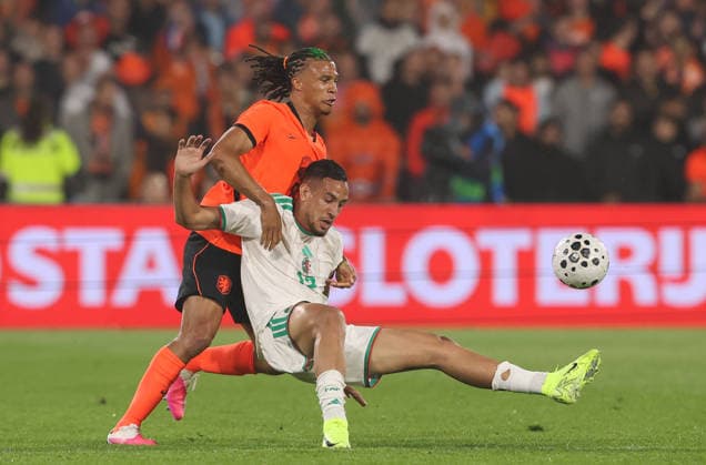 2026-06-03 Netherlands v Algeria - Friendly international football match ROTTERDAM, NETHERLANDS - JUNE 3: Nathan Ake of Netherlands battles for the ball with Nadhir Bendouali of Algeria during the Friendly international football match match between Netherlands and Algeria at Stadion Feijenoord on June 3, 2026 in Rotterdam, Netherlands. Rotterdam Stadion Feijenoord Netherlands Content not available for redistribution in The Netherlands directly or indirectly through any third parties. Copyright: xHansxvanxderxValkx