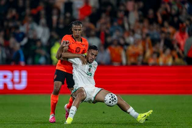 ROTTERDAM lr Nadhir Benbouali of Algeria and Nathan Ake of the Netherlands during the 2026 World Cup friendly match between the Netherlands and Algeria at Stadium De Kuip on June 3, 2026 in Rotterdam, the Netherlands Photo by Stefan Koops EYE4IMAGES DeFodi Images