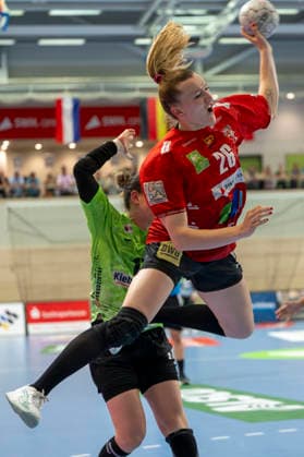 Handball Bundesliga Women,HBF, Season 2025 2026 Relegation SV Union Halle Neustadt vs Spreefüchse Berlin Halle, Germany 03 June 2026 In the picture Cara Reuthal Halle with ball, Halle Saale SWH Arena Sachsen Anhalt Germany
