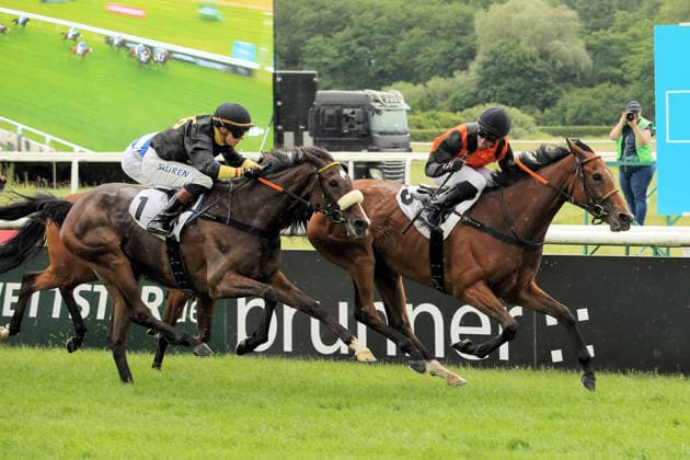 04 06 2026, Iffezheim, Baden Wuerttemberg, GER Ruby Lips with Rene Piechulek wins racecourse Baden Baden, Iffezheim horse, jockey, Ruby Lips, Piechulek, victory, finish, finish 260604B983IFFEZHEIM JPG