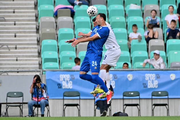 LJUBLJANA, SLOVENIA - JUNE 04: Stavros Georgiou of Cyprus (L) in action against Erik Janza of Slovenia (R) during the International men?s football Friendly match between Slovenia and Cyprus at Stadium Stozice, Ljubljana on June 04, 2026 in Ljubljana, Slovenia. (Photo by Igor Kupljenik Sports Press Photo). Copyright: xIgorxKupljenikx xSPPx Sportspressphoto_SPR160720