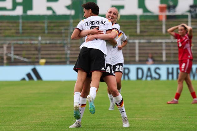 Germany U23 womens friendly 2025 2026, Germany U23 vs Denmark U23, Alfred Kunze Sportpark Leipzig Goal and celebration by Dilara Acikgöz Germany U23 women, 3 to 2 0 Copyright: xLucasxWalterx