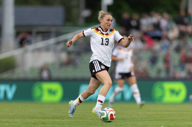 GER, Leipzig, DFB, Football, Womens football, international friendly match, Germany U23 vs Denmark U23 in picture f l Sophie Nachtigall Germany U23 13 , action with ball 04 06 2026, Alfred Kunze Sportpark Leipzig DFB REGULATIONS PROHIBIT ANY USE OF PHOTOGRAPHS AS IMAGE SEQUENCES AND OR QUASI VIDEO, Copyright: HMBxMedia PaulxFritz
