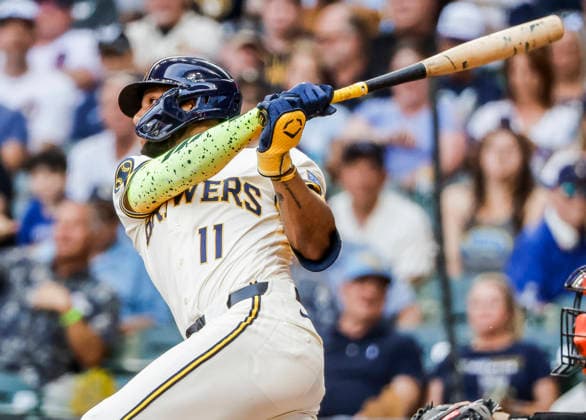 Milwaukee Brewers left fielder Jackson Chourio hits a two RBI home run in the fifth inning of the MLB, Baseball Herren, USA game between the San Francisco Giants and the Milwaukee Brewers at American Family Field in Milwaukee, Wisconsin on Thursday, June 4, 2026.  MIL20260604823 TANNENxMAURY