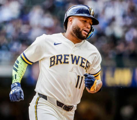 Milwaukee Brewers left fielder Jackson Chourio runs the bases after hitting a two RBI home run in the fifth inning of the MLB, Baseball Herren, USA game between the San Francisco Giants and the Milwaukee Brewers at American Family Field in Milwaukee, Wisconsin on Thursday, June 4, 2026.  MIL20260604825 TANNENxMAURY