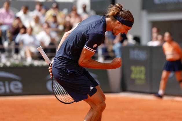 June 5, 2026, Paris, Paris, France: Alexander ZVEREV (GER) during the tennis Grand Slam of Roland Garros 2026, menÃ¢â‚¬â ¢s semi final match between Jakub MENSIK (CZE) and Alexander ZVEREV (GER) at Roland Garros Stadium - on June 04 2026 .Paris - France Tennis Grand Slam Of Roland Garros 2026 Semi Final Ladies MenÃ¢â‚¬â ¢S Semi Final Match Between Jakub MENSIK (CZE) And Alexander ZVEREV (GER)  - ZUMAb253 20260605_zsp_b253_012 Copyright: xLoicxBaratouxx