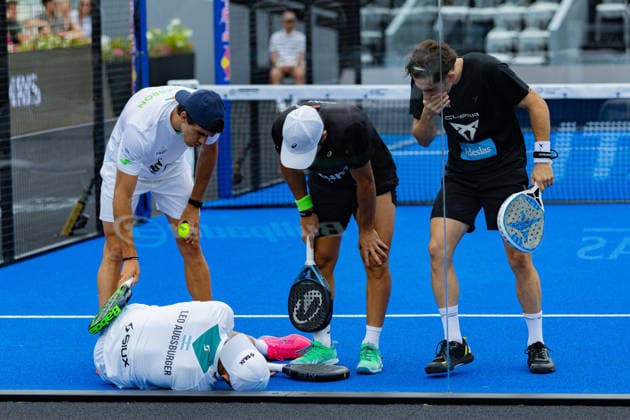 ROME, ITALY - 5 JUNE 2026: Image shows Leandro Augsburger (ARG) get hit by ball and get helped by Juan Lebron (ESP), Jon Sanz (ESP) and Jorge Nieto Ruiz (ESP) during the BNL Italy Major Premier Padel 2026 - Quarter Finals match at PARCO SPORTIVO FORO ITALICO on 5 06 2026 in Rome, Italy. Italy Copyright: xFröhlichxPascalx