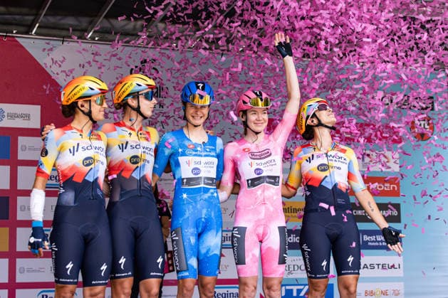 37th Giro d Italia Women 2026 - Stage 8 Anna Van Der Breggen of TEAM SD WORX - PROTIME wears the Pink Jersey during Stage 8 of the 37th Giro d Italia Women, a 106km stage from Rivoli to Sestriere, in Italy, on June 6, 2026. Rivoli Italy  Copyright: xTommasoxBerardix originalFilename:berardi-37thgiro260606_npVMO.jpg