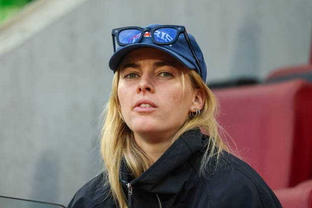 Cologne, Germany 05 06 2026 World Cup qualifier Germany vs Norway In the picture Laura Freigang Germany , who was not nominated for the international match, in the stands in Cologne Copyright: HMBxMedia MadeleinexFantini
