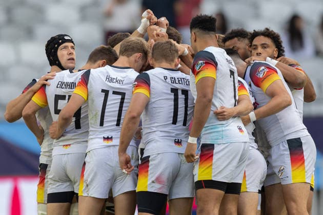 Germany Kenya, SVNS Rugby World Championship Team circle of the German team before the kick-off Left Felix Hufnagel Germany, 1 , right Ben Ellermann Germany, 8 Semi-final for 9th place between Germany and Kenya Third tournament of the SVNS World Championship, Sevens Rugby World Cup from June 5 to 7, 2026 in Bordeaux France Day 2, June 6, 2026 , Bordeaux Region Nouvelle Aquitaine France Stade Atlantique