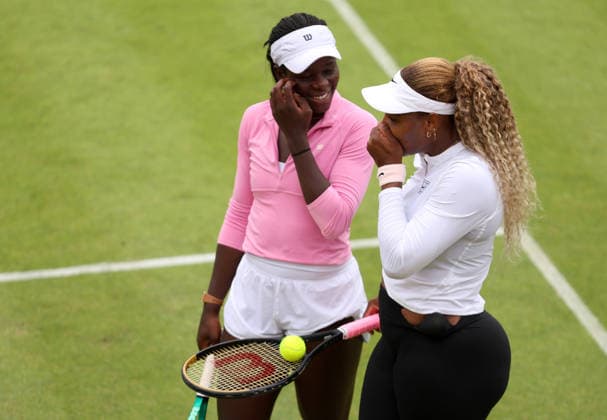 Serena Williams of USA talks tactics with Victoria Mboko during a practice session at Queen s Club HSBC Queen s Club Championships, Day Two, Tennis, Queen s Club, West Kensington, London, UK - 07 Jun 2026London Queen s Club United Kingdom  Copyright: xEllaxLing Shutterstockx 16915783t