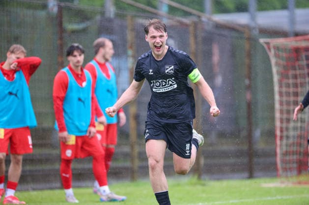 Goalscorer Mats Klüver SV Todesfelde, 10 with goal celebration, cheering, jubilant, optimistic, match scene, highlight, joy about the goal to 0 1, 07 06 2026, Bremen Germany , football, promotion round Regionalliga Nord, 1 FC Germania Egestorf Langreder SV Todesfelde xobx