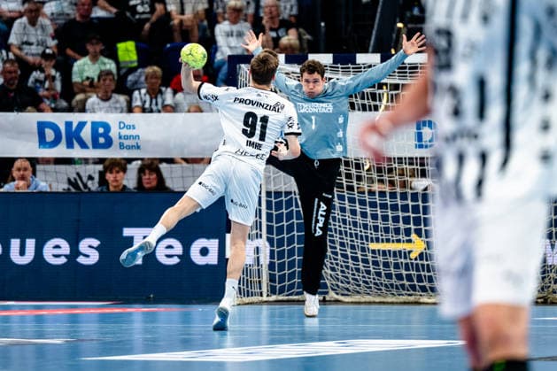 07 06 2026, xdobgx, Handball Daikin HBL, THW Kiel TBV Lemgo Lippe v l Bence Imre Kiel, 91 , at the seven-meter, Constantin Möstl TBV Lemgo Lippe, 1