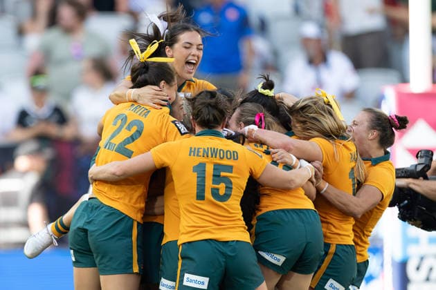 New Zealand Australia, SVNS Rugby World Championship Womens Final Australia cheering after the final whistle, on top Madison Ashby Australia, 6 Womens Final between New Zealand and Australia Third tournament of the SVNS World Championship, Sevens Rugby World Cup from June 5 to 7, 2026 in Bordeaux France June 7, 2026 , Bordeaux Region Nouvelle Aquitaine France Stade Atlantique