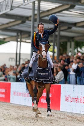 * mit 2 Umläufen (1.55 m) - 2. Umlauf Finalwertung Deutsche Meisterschaften Springreiten 2026 Balve, Reitanlage Schloss Wocklum 07. June 2026 -