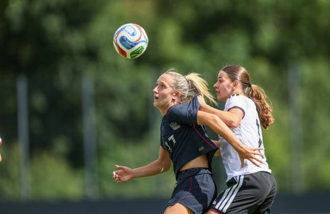 GER, Frankfurt, Germany U19 vs USA U19 friendly match, Football, DFB, Season 2025 2026, DFB Campus, second match in picture from l Kylie Maxwell USA U19 Women 17 , Leni Marie Eggert Germany U19 Women 11 , duel DFB DFL REGULATIONS PROHIBIT ANY USE OF PHOTOGRAPHS AS IMAGE SEQUENCES AND OR QUASI VIDEO, 09 06 2026 Copyright: HMBxMedia HendrikxHamelau