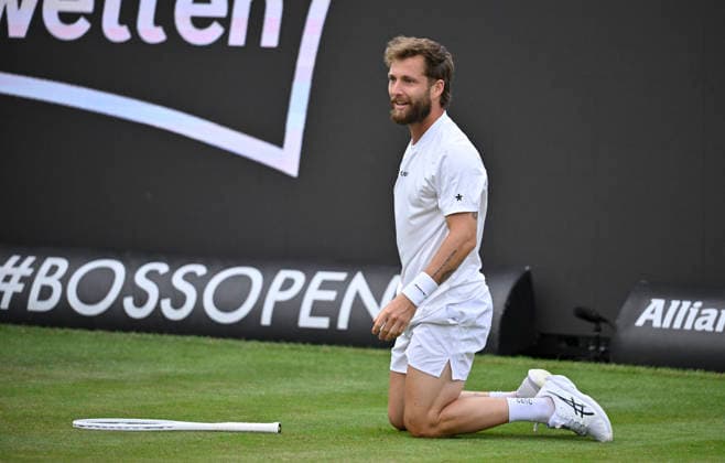 Corentin Moutet FRA action falls slips falls to the ground Tennis Men BOSS Open ATP 250 Stuttgart 2026 Weissenhof BOSS Open ATP 250 Stuttgart 2026