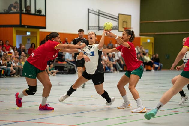 Germany U20w vs Portugal U20w, Handball, Four Nations Tournament, 11 6 2026, Season 2025 2026, Hannover Lara Daeuble Germany U20 Women, 10, plays at Frisch Auf Goeppingen in duel Hannover Sporthalle Sahlkamp Germany