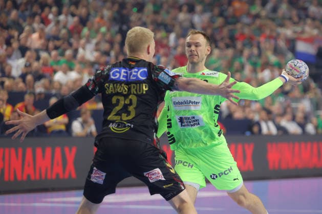 13 06 2026, xtgx, Handball, EHF Champions League semi-final, SC Magdeburg Füchse Berlin v l Mathias Gidsel Berlin, 19 throws goal, Torschuetze, erzielt Tor, Treffer, scores the goal Koeln