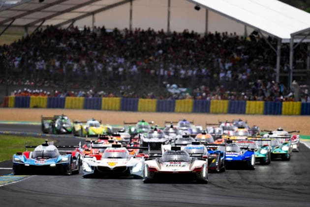 24 HEURES DU MANS 2026 - RACE - SATURDAY start of the race, depart, 12 DELETRAZ Louis (swi), STEVENS Will (gbr), NATO Norman (fra), Cadillac Hertz Team Jota, Cadillac V-Series.R 12, Hypercar, action, 20 FRIJNS Robin (nld), RAST RenÃ (ger), VAN DER LINDE Sheldon (zaf), BMW M Team WRT, BMW M Hybrid V8 20, Hypercar, action, 35 FELIX DA COSTA Antonio (prt), MILESI Charles (fra), HABSBURG Ferdinand (aut), Alpine Endurance Team, Alpine A424 35, Hypercar, action during the 24 Hours of Le Mans 2026, 3rd round of the 2026 FIA World Endurance Championship, on June 13, 2026 on the Circuit des 24 Heures du Mans in Le Mans, France - Le MansFrance  Copyright: xFabrizioxBoldonix