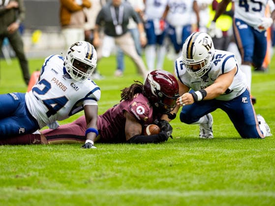 24 Marciano Rodrigues (Strong Safty) Paris Lights and 42 Adam Belarbi (Linebacker) Paris Lights tackle after the return 5 Nazir Streater (Defensive Back) Rhein Fire Rhein Fire vs Paris Lights, American Football, American Football League Europe, WEEK 4, 2026, 13.06.2026, Duisburg Schauinsland-Reisen-Arena Germany Copyright: xFootxBowl ChristopherxMettkenx