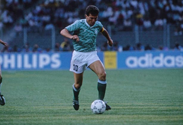 World Cup 1990 Semi-finals West German country vs England World Cup 1990 in Italy, Stadio Delle Alpi in Turin, Semi-finals West German country vs England, 1 1 n v 4 3 I E , Lothar Matthew West Germany, Number 10 at Ball Turin Copyright: xUnitedxArchivesx xSvenxSimonxSportx SVS_95020001022